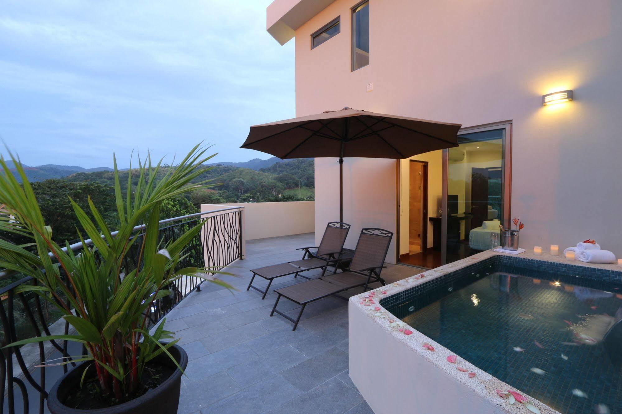 Apartment Luxury Sky Penthouses 3-6br Condo-hotel At Oceano *