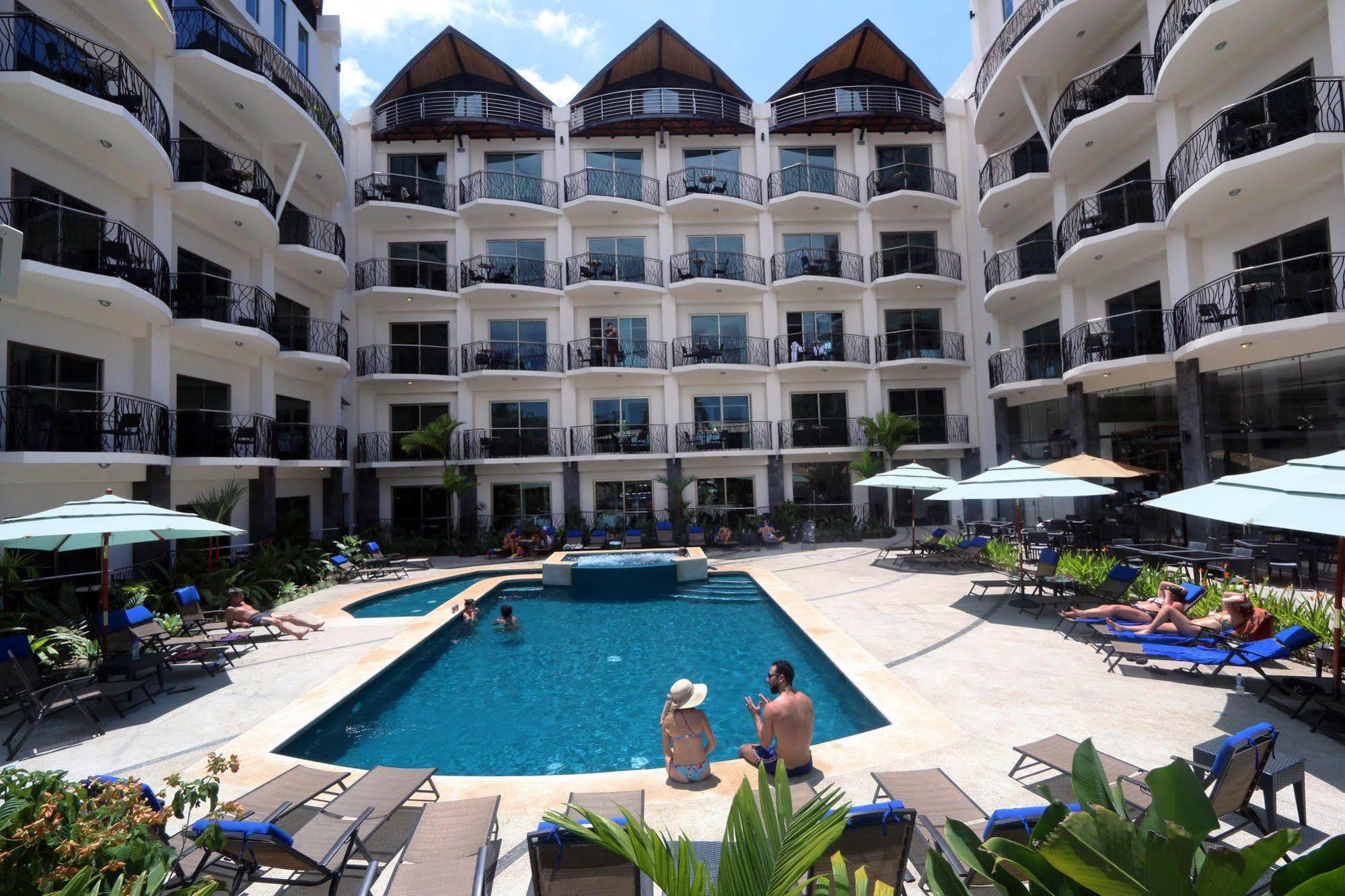 Luxury Sky Penthouses 3-6br Condo-hotel At Oceano