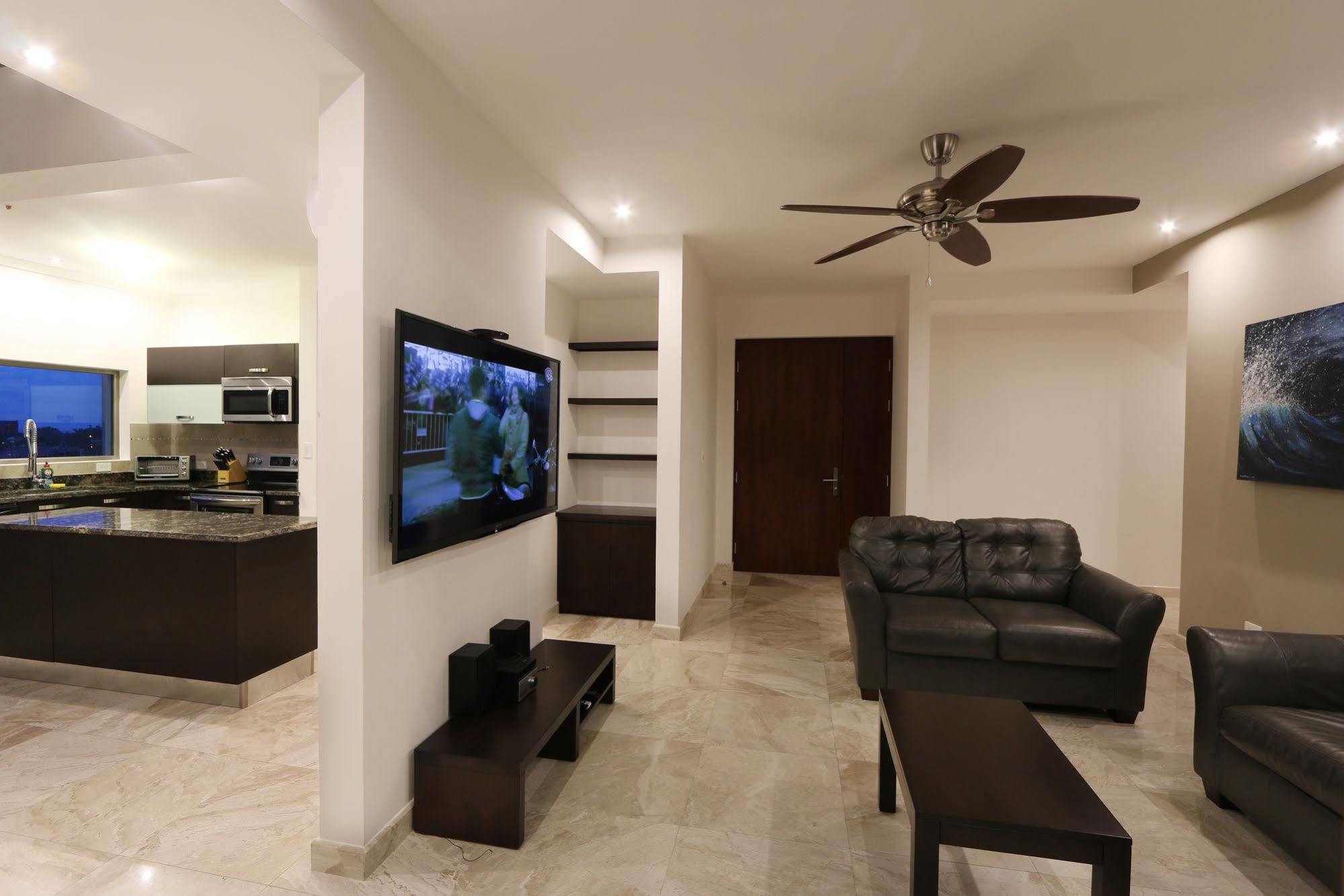 Apartment Luxury Sky Penthouses 3-6br Condo-hotel At Oceano *