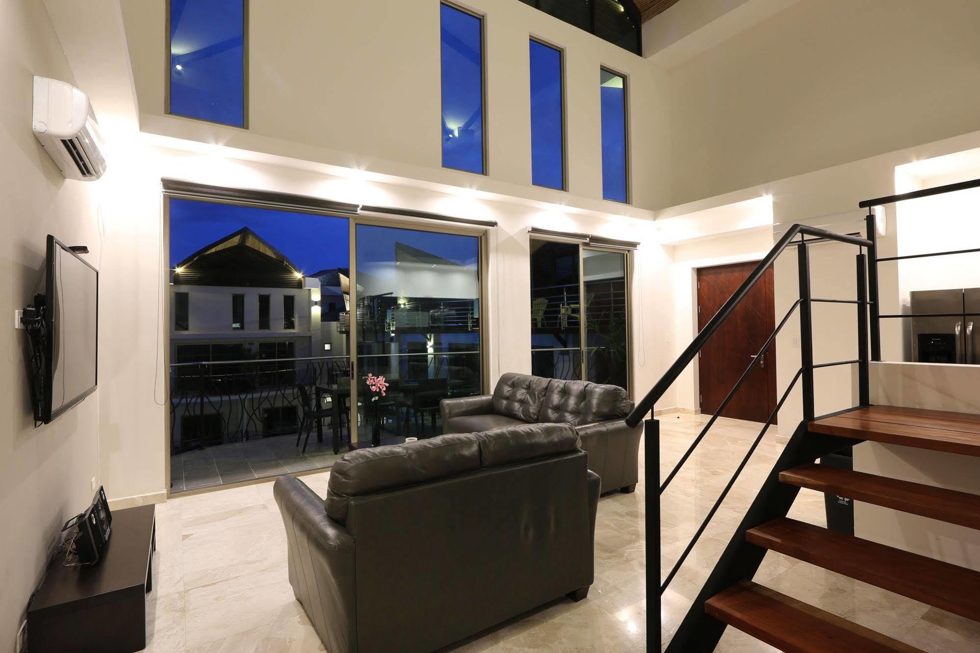 Luxury Sky Penthouses 3-6br Condo-hotel At Oceano Apartment